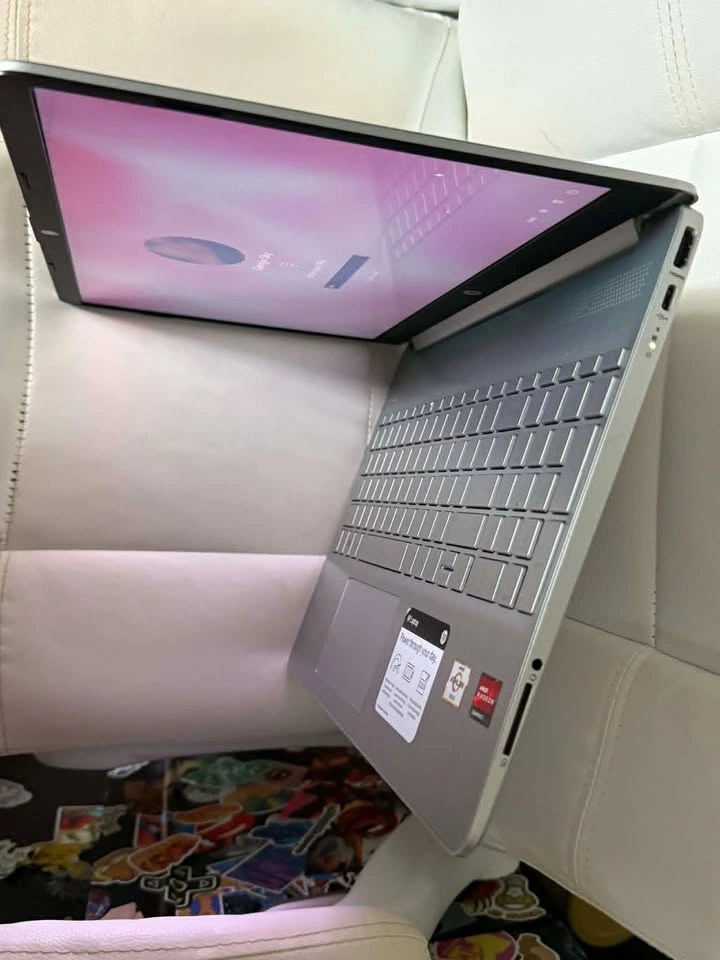 15 Inch HP laptop - photo 3