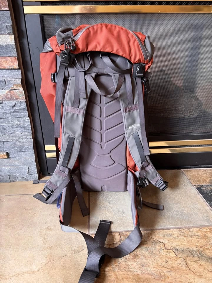 MEC Red Grey Hiking Backpack - photo 2