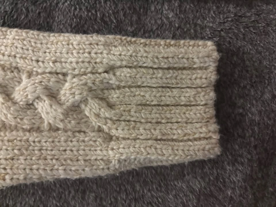 Brand New Cream Cable Knit Sweater - Made in Turkey - photo 4