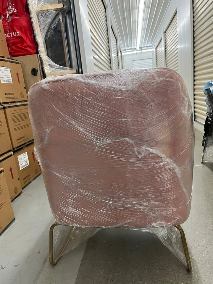 Modern Pink Velvet Accent Chair – Stylish Condo & Bedroom Chair - photo 2
