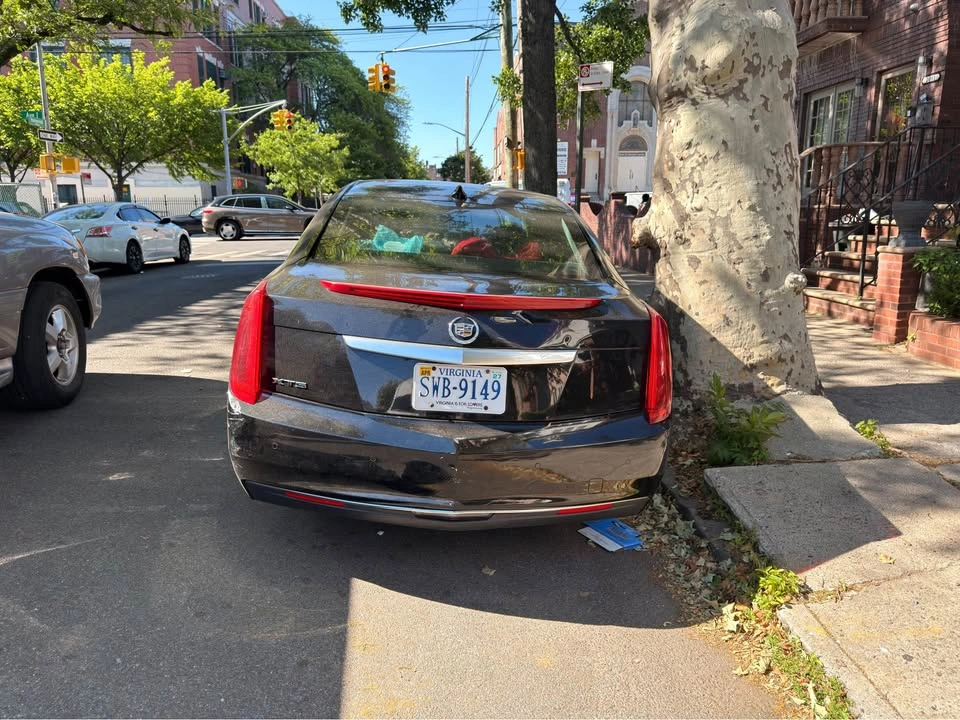 2015 Cadillac XTS · Luxury Sedan 4D - photo 3