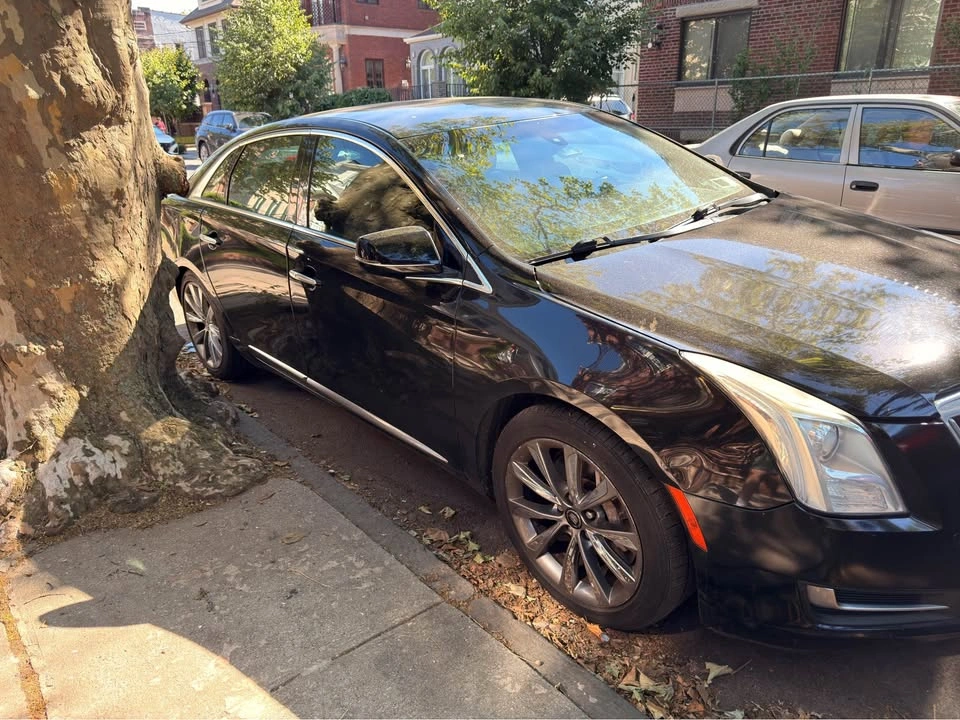 2015 Cadillac XTS · Luxury Sedan 4D - photo 5