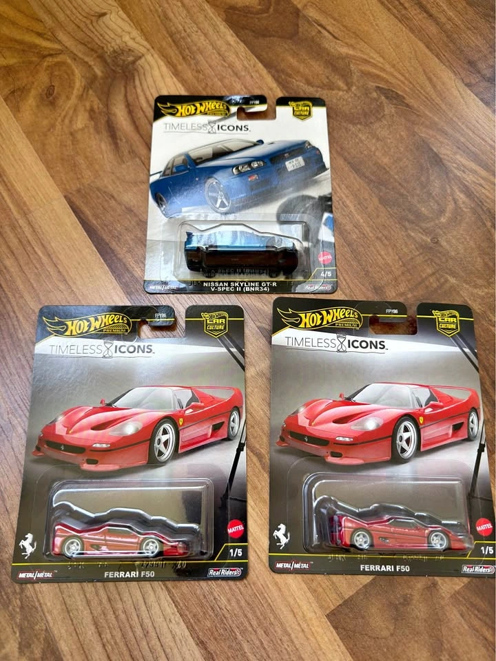 Hot Wheels Premium Timeless Icons Nissan Skyline GT-R & Ferrari
