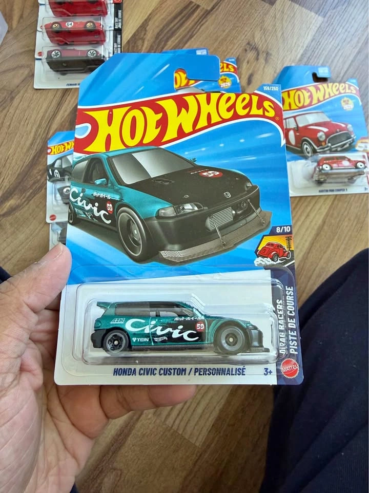 Hot Wheels Honda Civic Custom & 2018 Civic Type R
