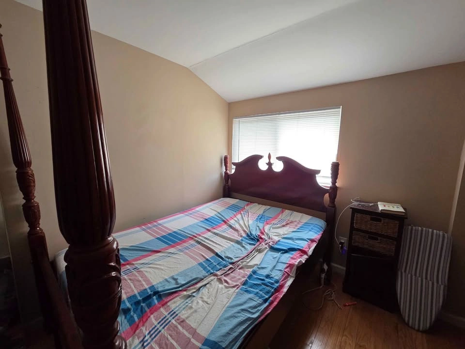 Queen Size Four Poster Wood Bed Frame - photo 2