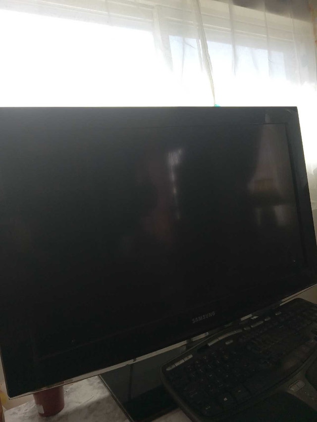 Samsung TV - photo 2