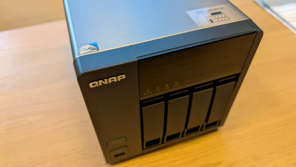 QNAP TS-469L 4 Bay NAS - photo 2