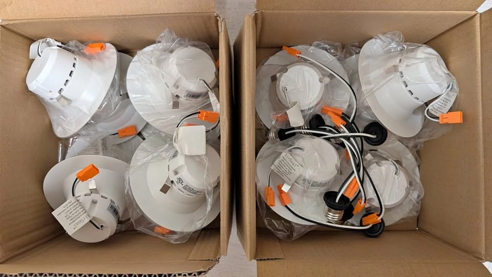 Lightolier 4" Potlights (13 for sale)