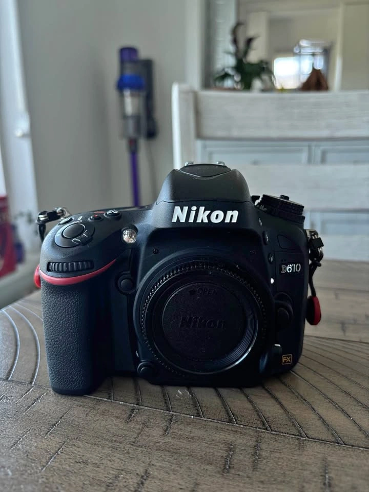 Nikon D610 (under 15k shutter)