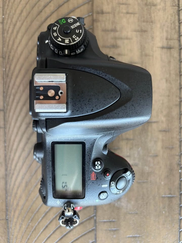 Nikon D610 (under 15k shutter) - photo 4
