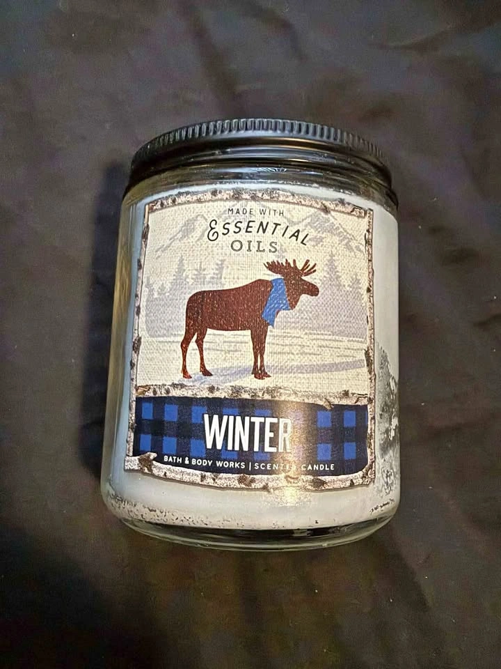 Winter candle