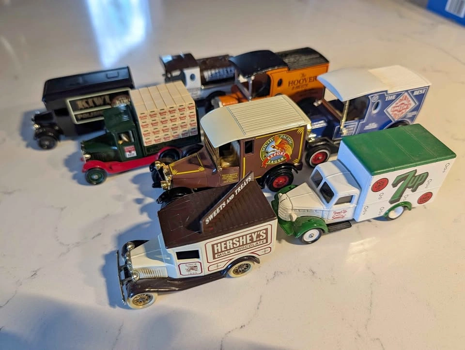Vintage Die-Cast Advertising Delivery Trucks - Hershey's, 7UP