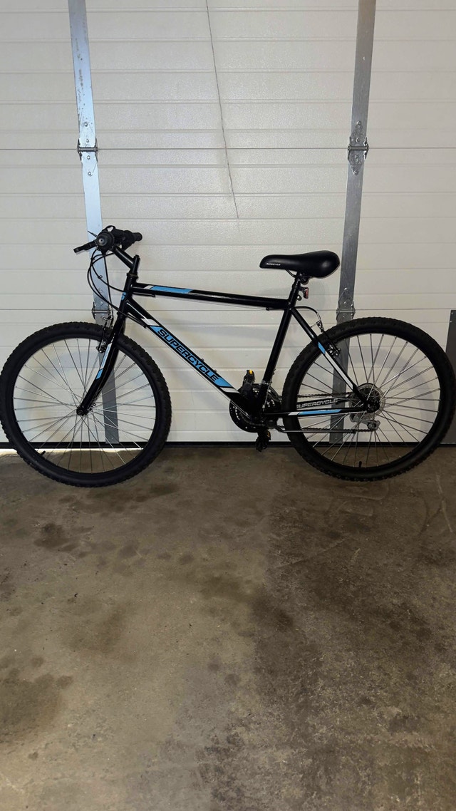 Supercycle Reaction Mountain Bike - Used Like New + Helmet