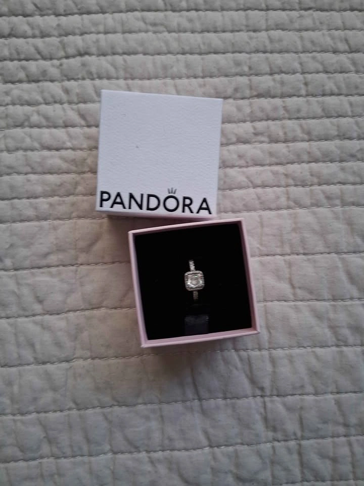 Square Halo Promise Ring - photo 2