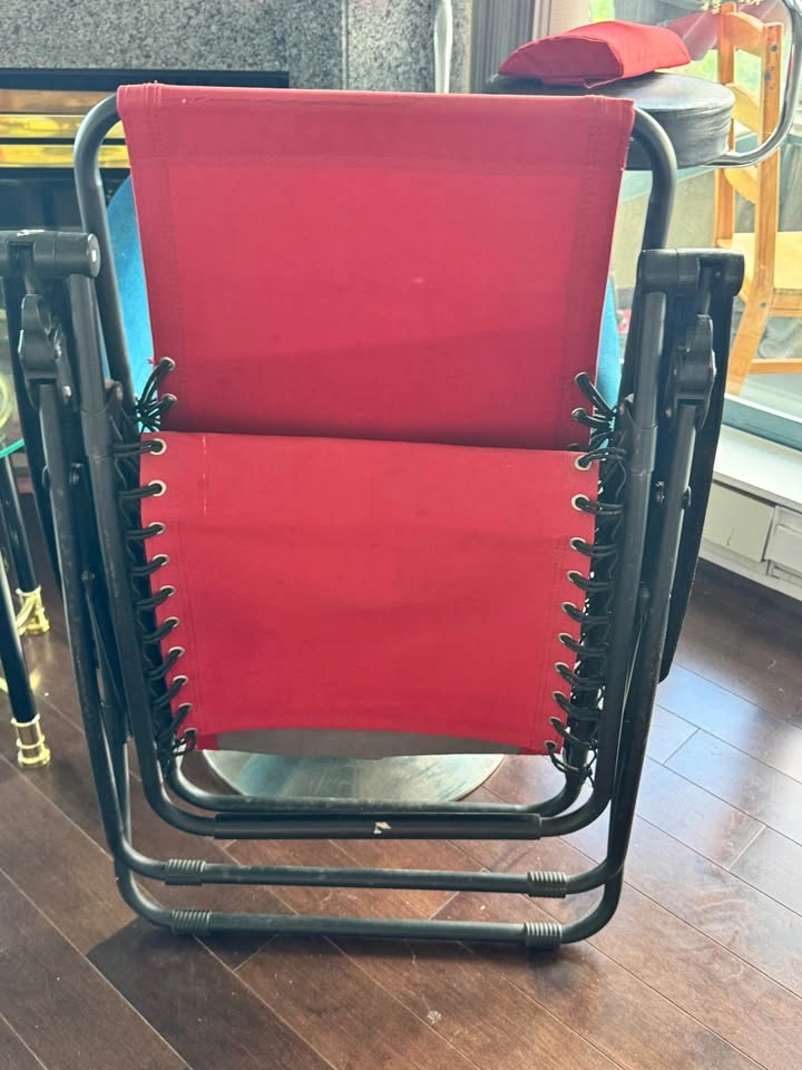Red Zero Gravity Recliner Chair - photo 3