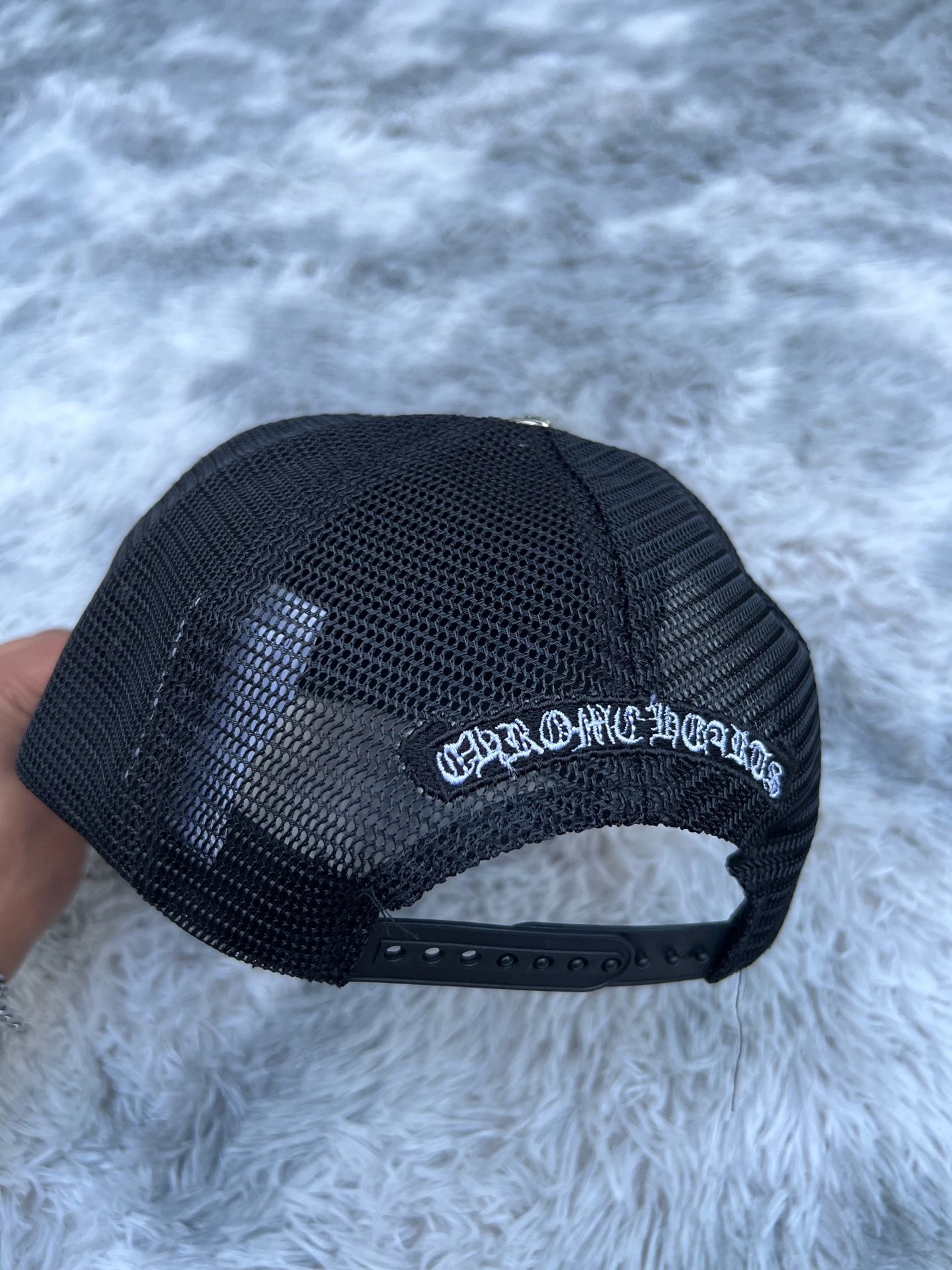 Chrome Hearts Trucker Hat - photo 2