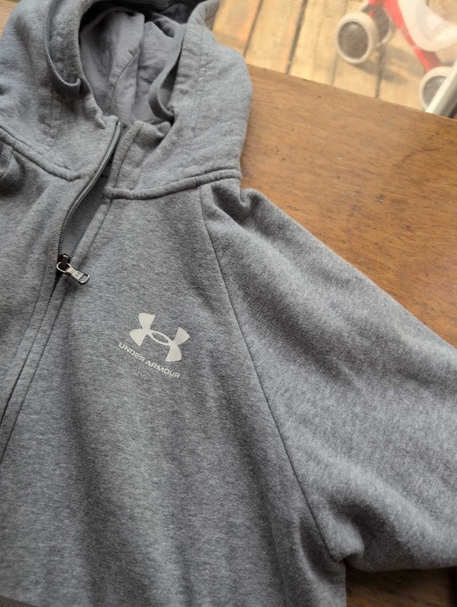 Under Armour Hoodie full zip grey small - photo 3