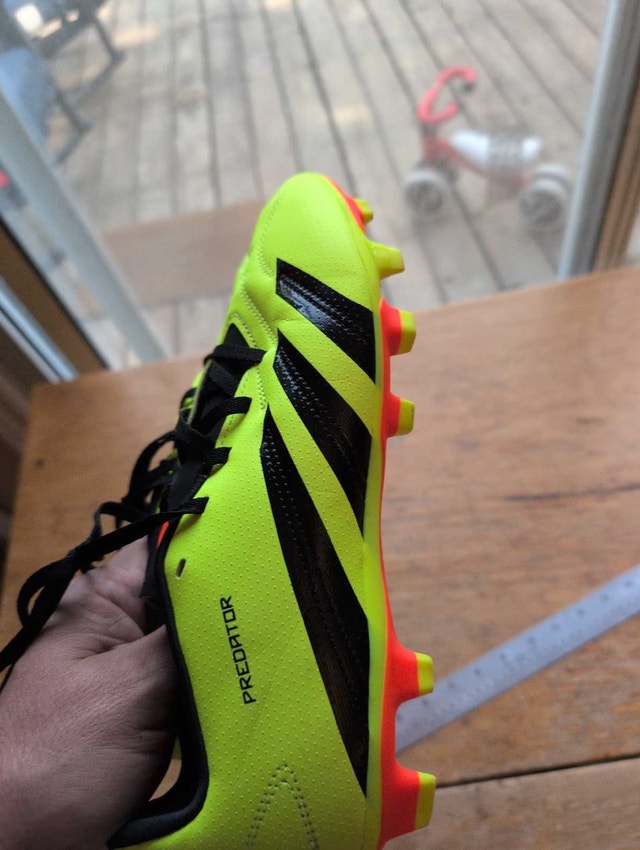 Adidas Predator Soccer Cleats size 9 yellow - photo 3