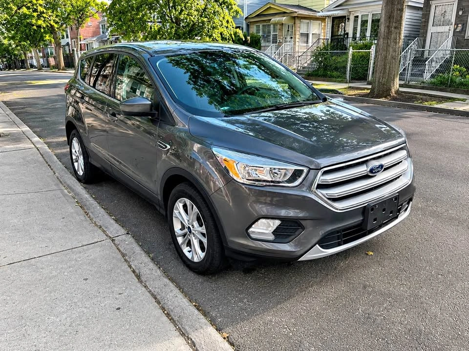 2019 Ford Escape SE Sport Utility 4D