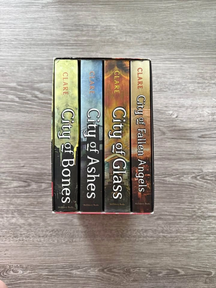 The Mortal Instruments Cassandra Clare