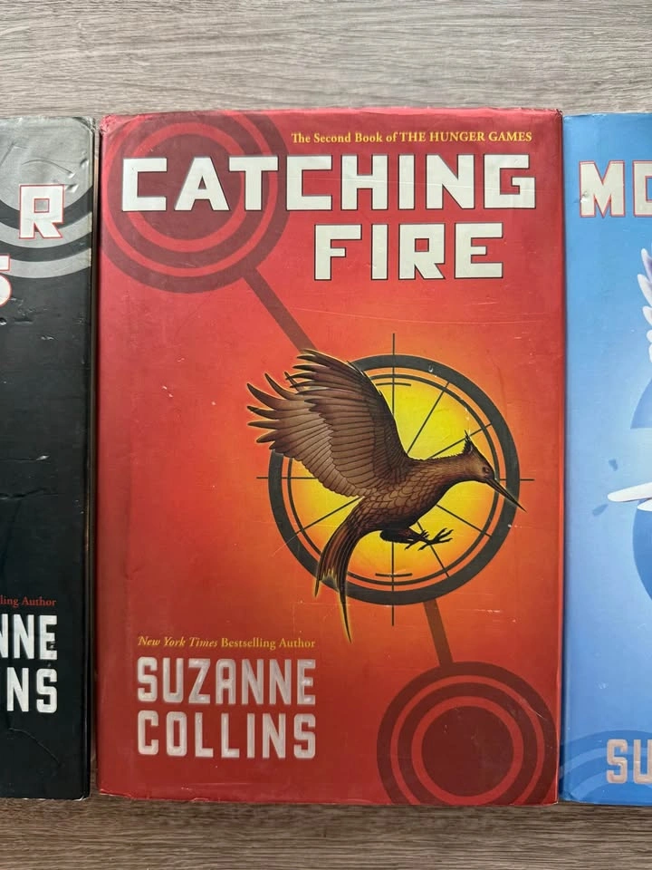 The Hunger Games Suzanne Collins - photo 3