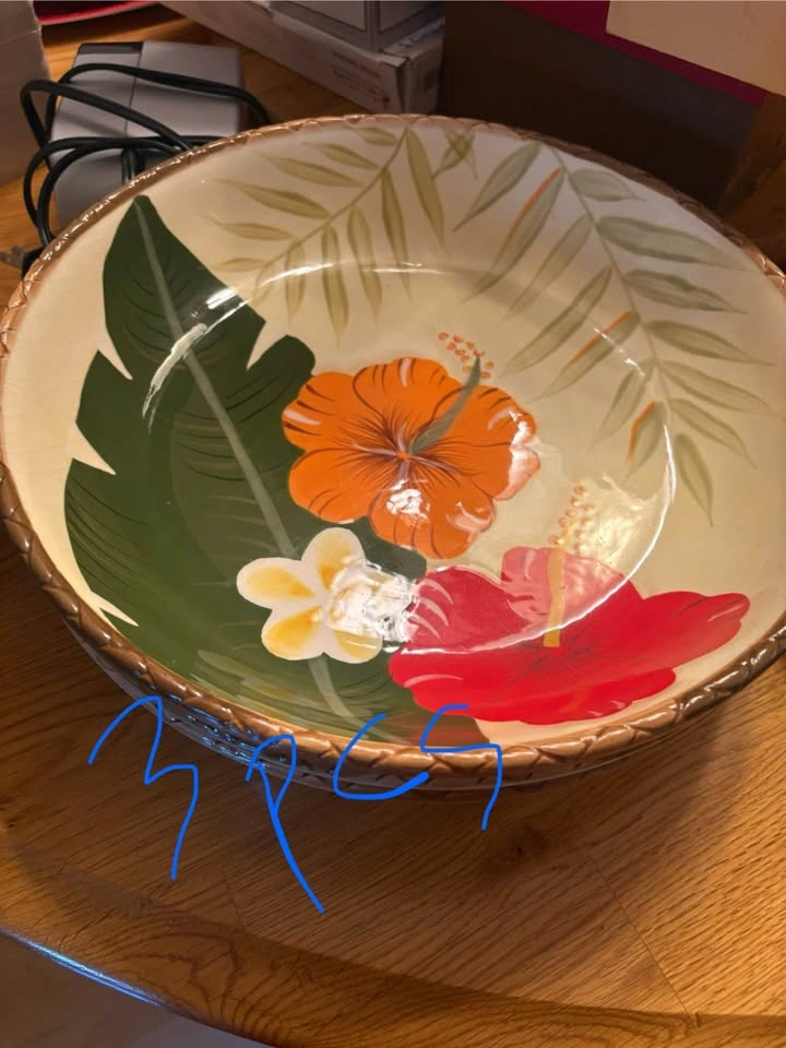 Large Serving plates/bowls - photo 3