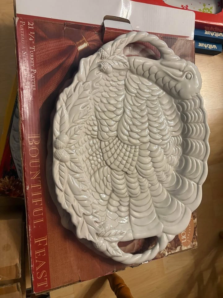 Serving plates/platters $20 each - photo 5