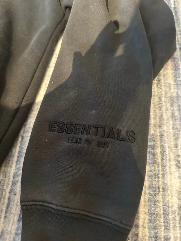 Essential hoodie with reflective back - photo 2