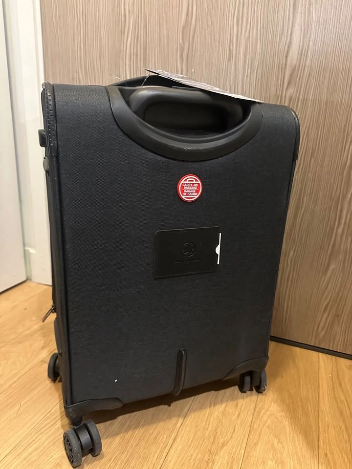 Brand new Air Canada Carry-on suitcase - photo 2