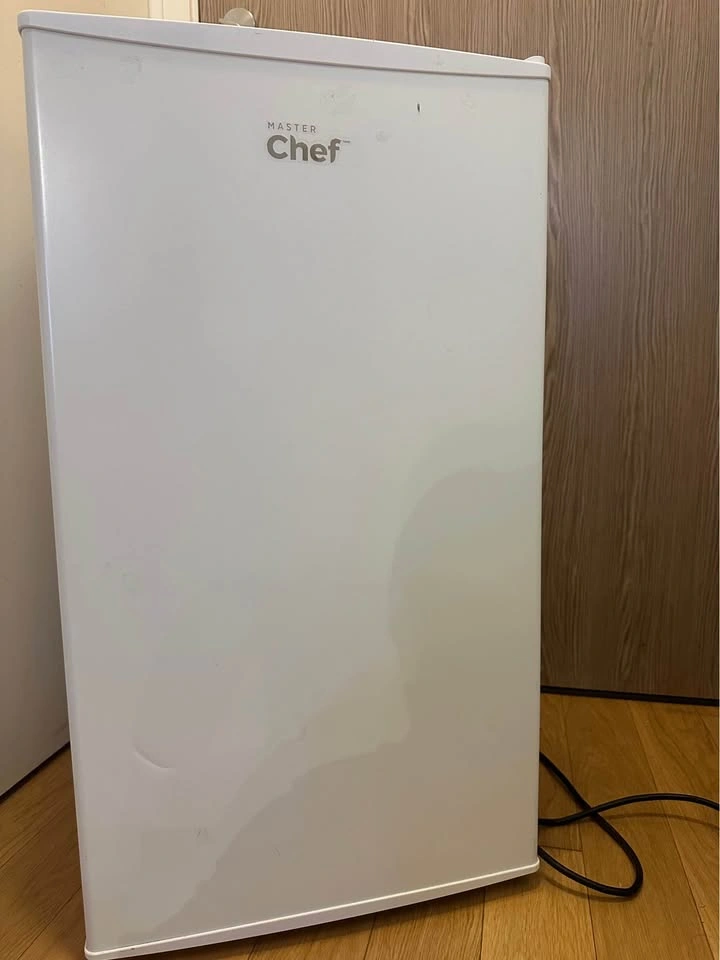 MASTER Chef Energy Star Compact Refrigerator