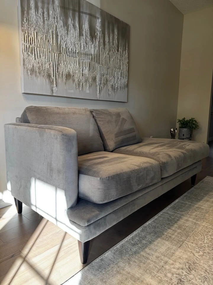 Grey Modern Settee Sofa - 6ft long - photo 3
