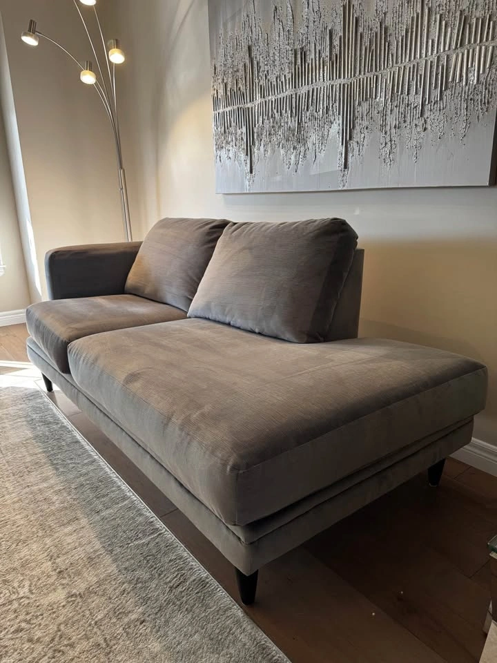 Grey Modern Settee Sofa - 6ft long - photo 4