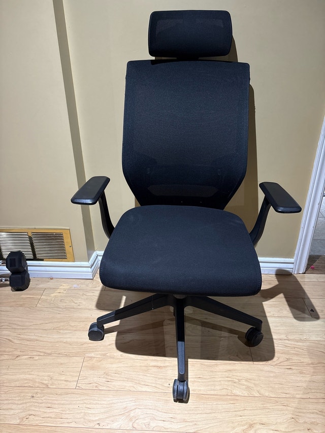 ergonomic office chair