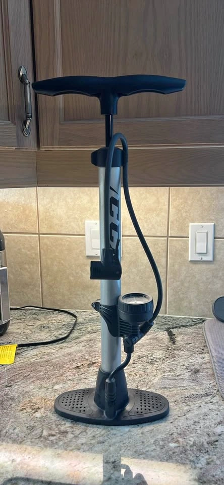 CCM air pump for bicycles or sports equipment