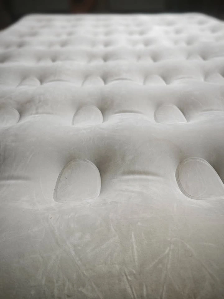 Queen Size Etekcity Air Mattress with Pump - photo 2