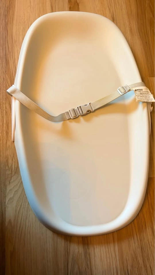 Skip hop baby changing pad - photo 3
