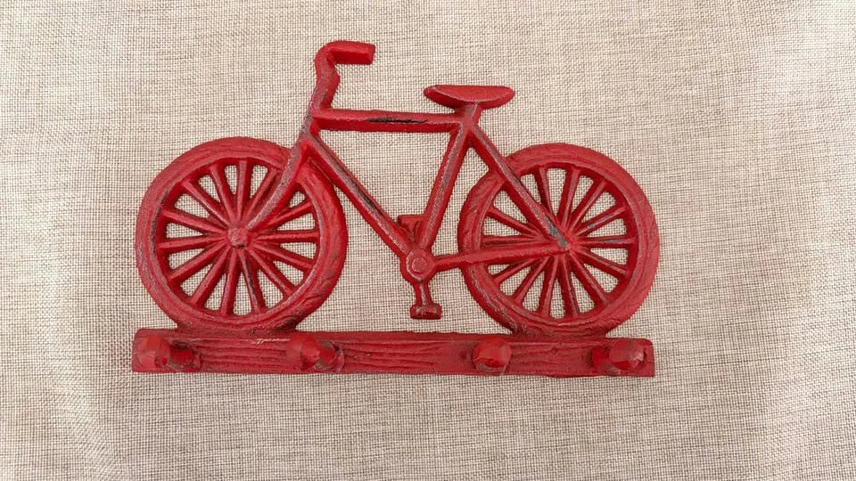 Iron bicycle key holder
