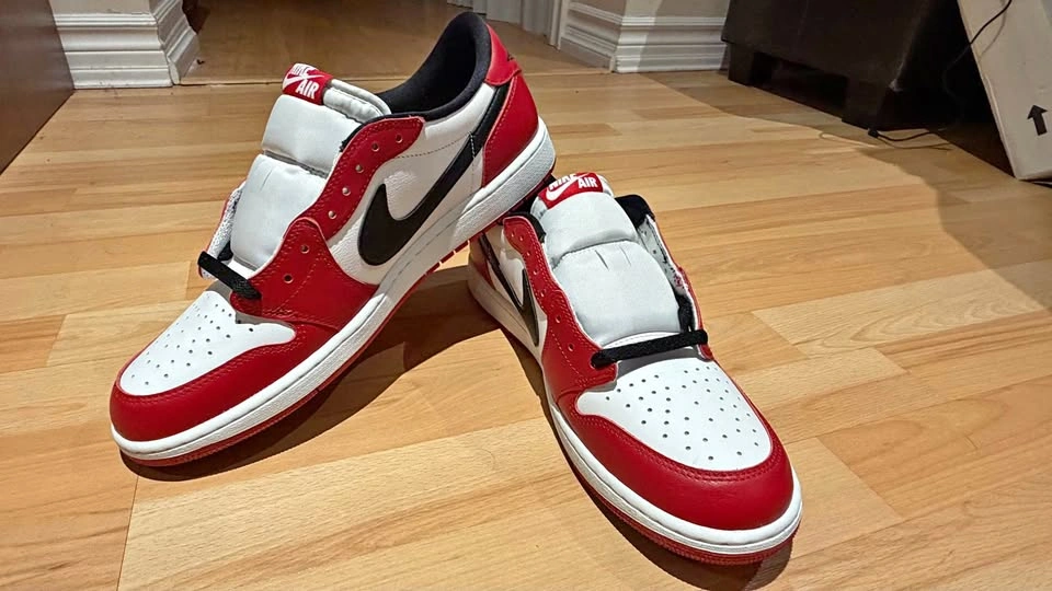 Nike Air Jordan 1 Low Red White Black