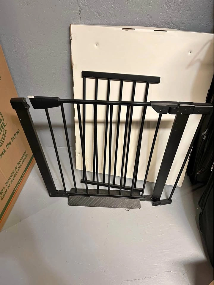 Extensible baby gate - 49-51.57 inch