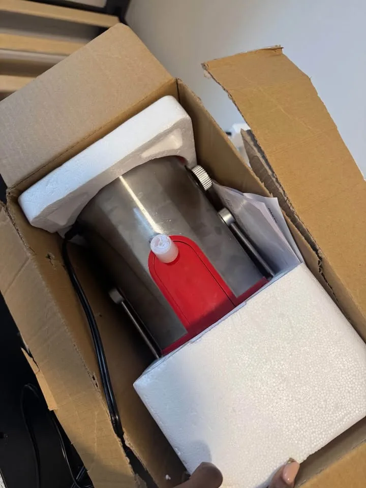 Brand New in Box Reemix Powerful Juicer 800W image indicator(2)