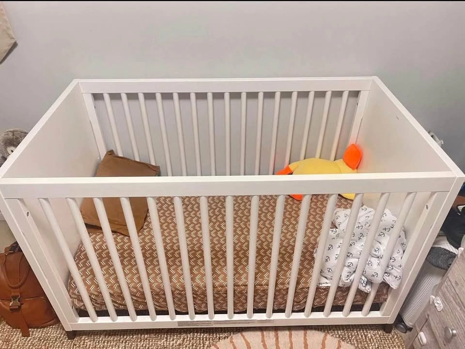 Baby crib