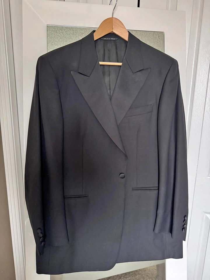 Authentic Canali Tuxedo (Made in Italy) - Size EU 54R / US 44R
