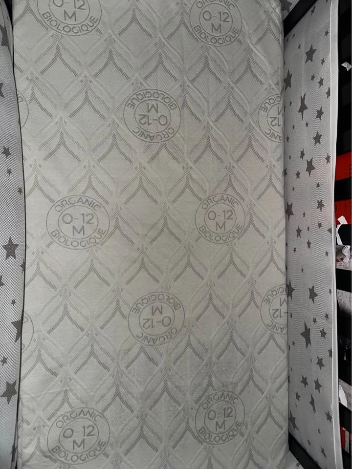 Storkcraft convertible baby crib and dual sided crib mattress - photo 4