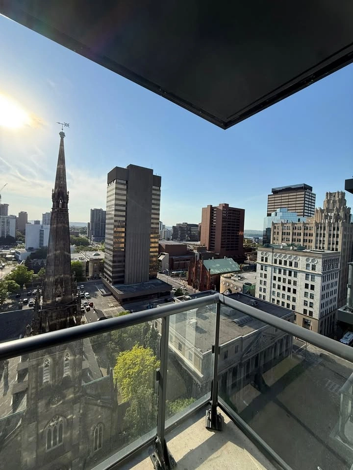 2 Beds 2 Baths Apartment - photo 5