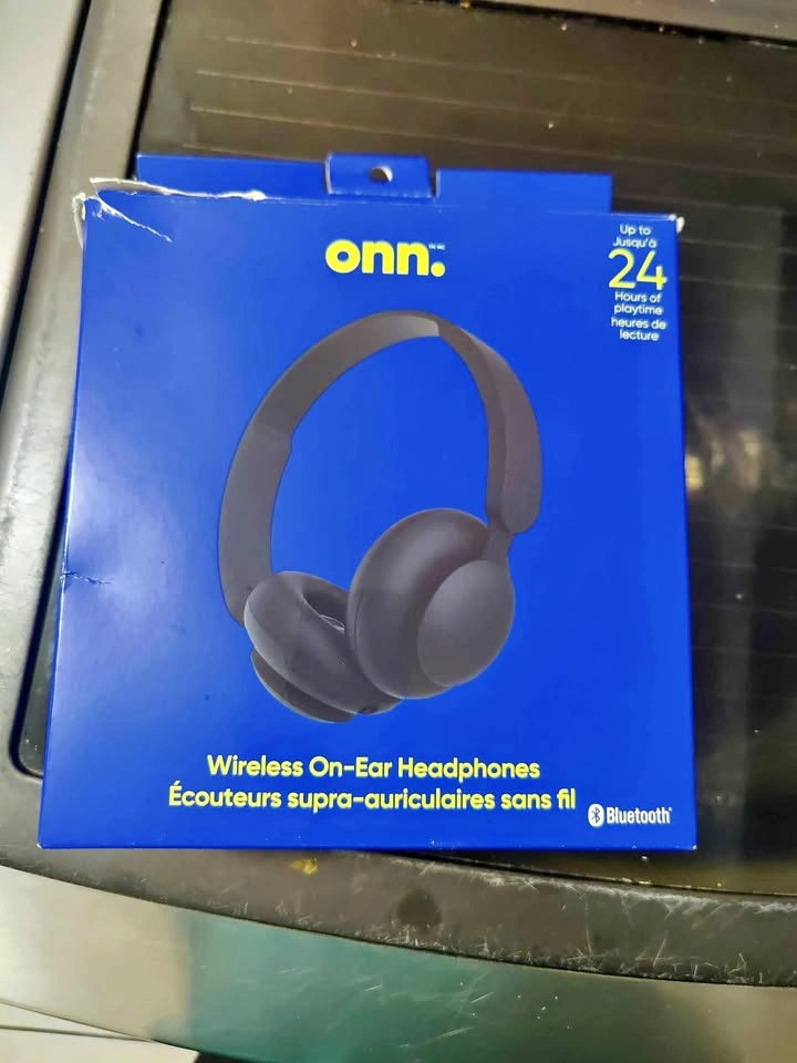 ONN Wireless On Ear headphones with extended 2 years warranty