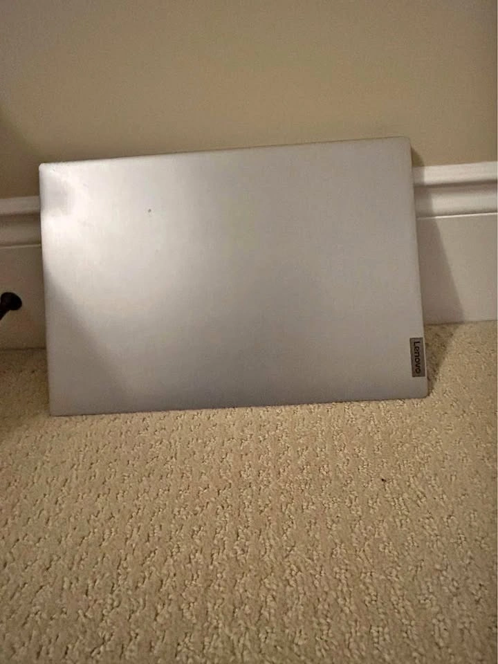 Lenovo Idea Pad 3 15igl05