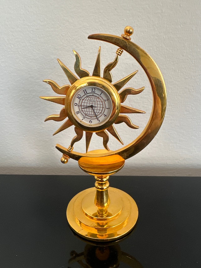 Smithsonian Bulova B6209 Decorative Sun and Moon Desk Clock