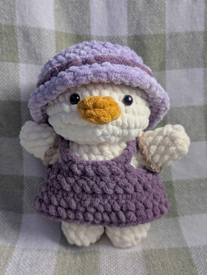 Crochet Dress-Up Ducks - photo 4