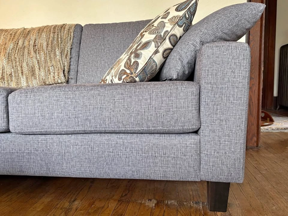Custom-made couch (like new)