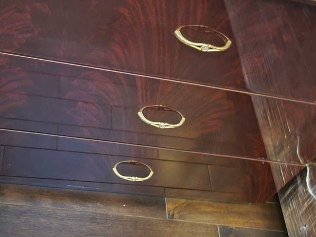 Cherry Wood 6-Drawer Dresser w/ Mirror - photo 4